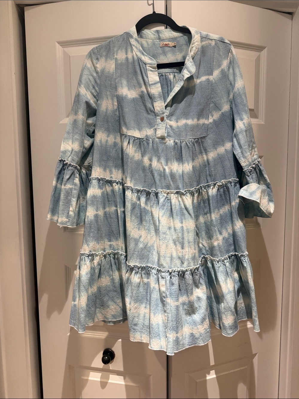 Faherty Light Blue & White Tie-Dye Tiered Casual Dress